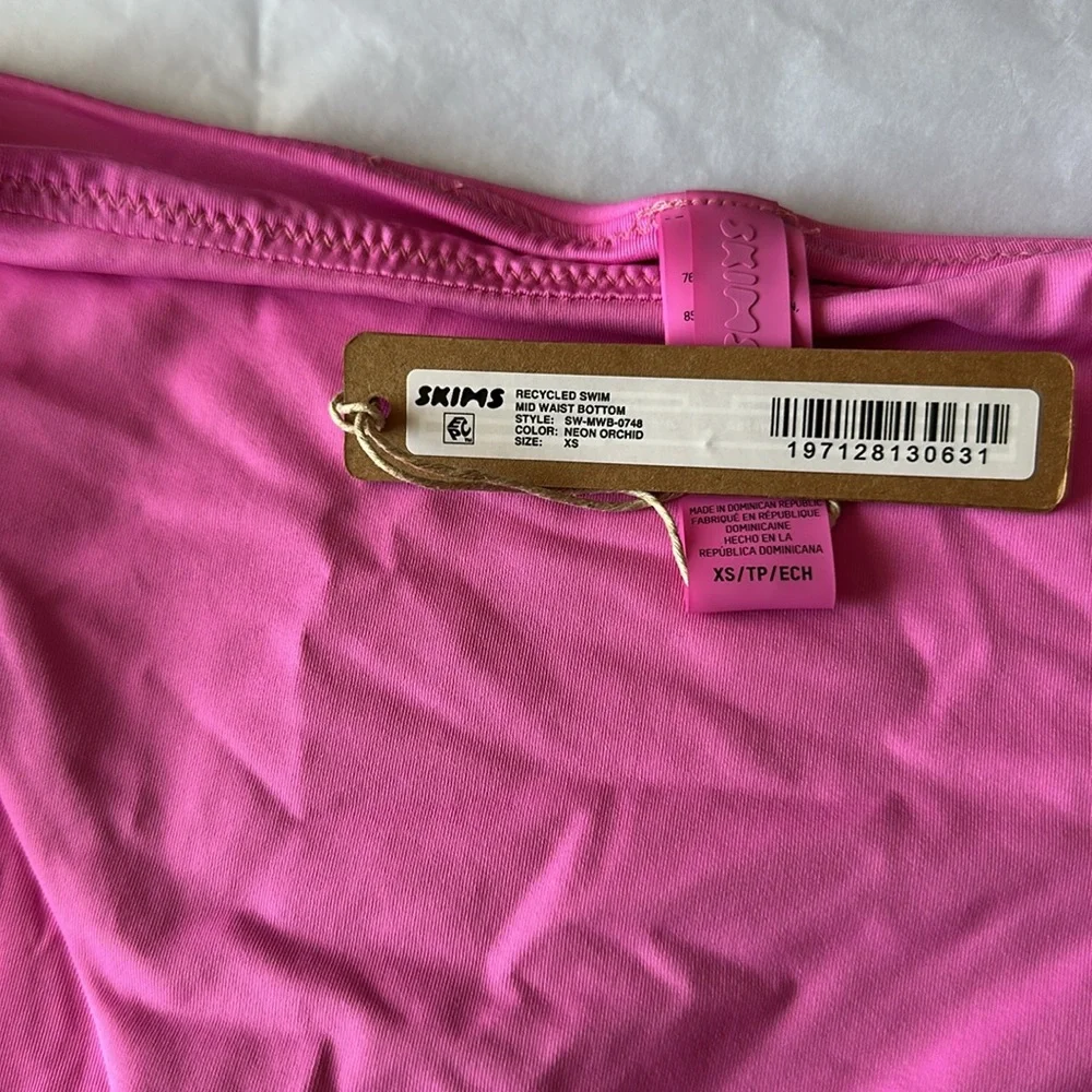 Skims swim bottoms MID WAIST COLOR NEON‎ ORCHID SIZE XS NWT